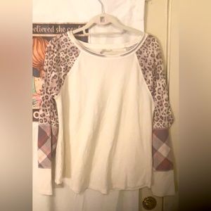 NWOT Cato L thermal long sleeve.